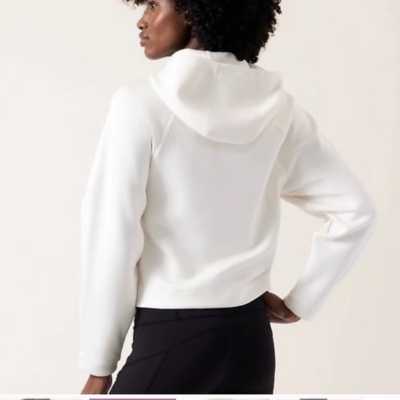 Athleta Sweaters - Athleta Get Set Sweatshirt sz S #C4